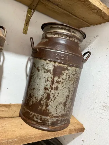 Leiteira lata de leite 20 litros