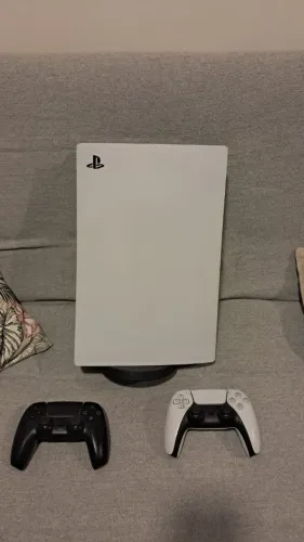 Playstation 5, Usado Com 2 Controles