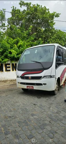 Micro ônibus Agrale motor série 10