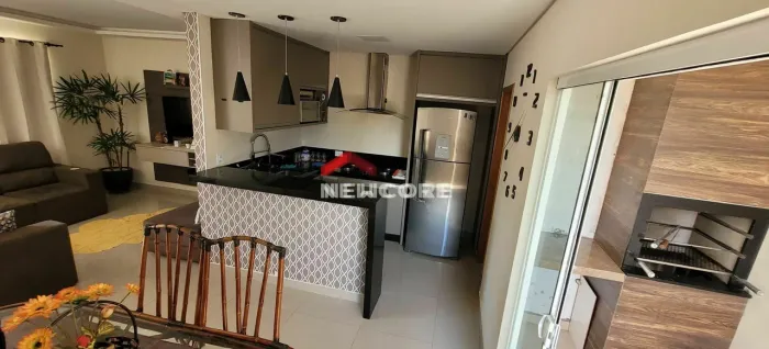 Sobrado em Rua Rodolfo Preto - Jardim Colúmbia D - Londrina/PR