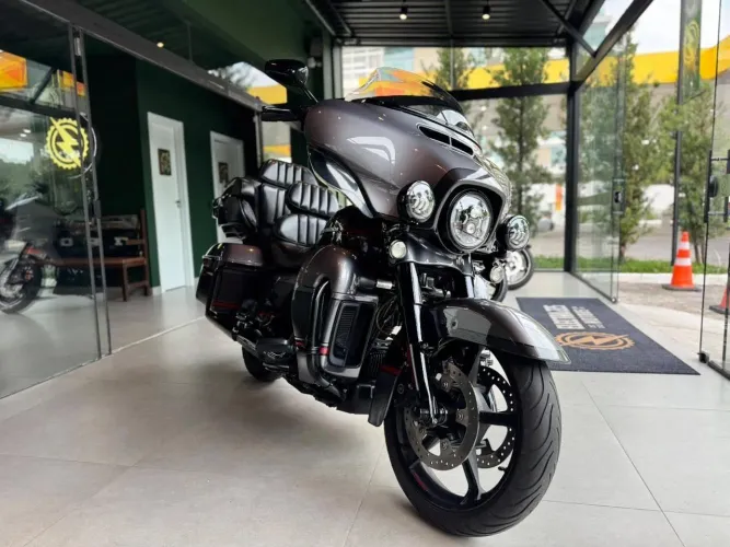 CVO LIMITED FLHTKSE CINZA 2020/2020