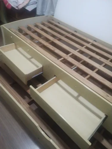 Cama de solteiro 