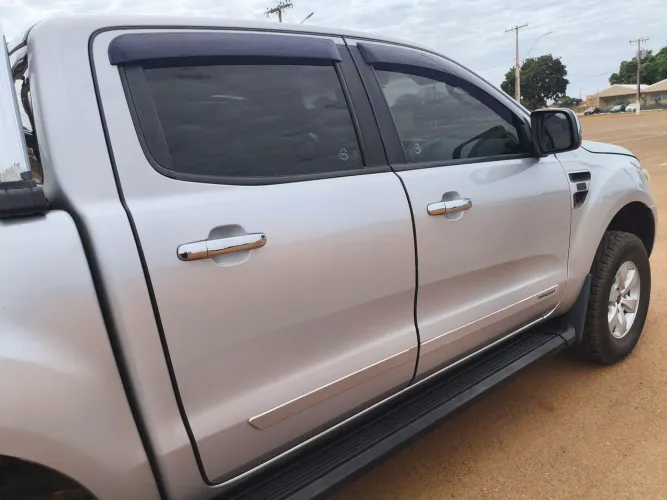 Ford Ranger XLT 2.5 16V 4X2 CD Flex 2015