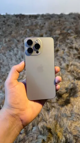 iPhone 15 Pro Max 256GB original 84%