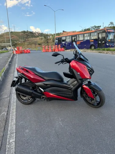 Yamaha Xmax 250