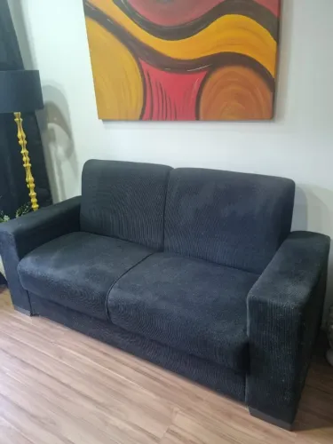 Sofá estilo veludo preto - 2 lugares