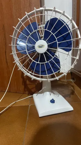 Ventilador FAET - Branco e Azul