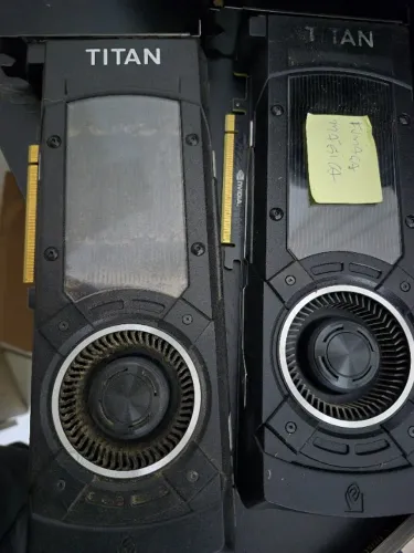 NVIDIA GeForce GTX Titan X 12GB 384bit GDDR5 HDMI DP DVI PCI Express 3.0 Placa gráfica