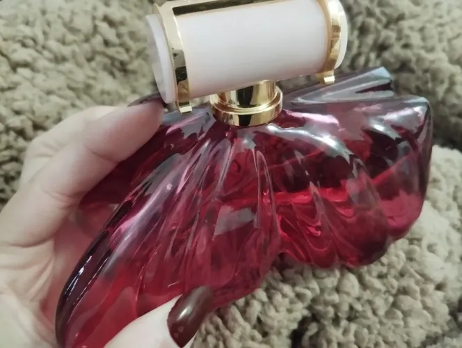 Perfume importado lá bomba