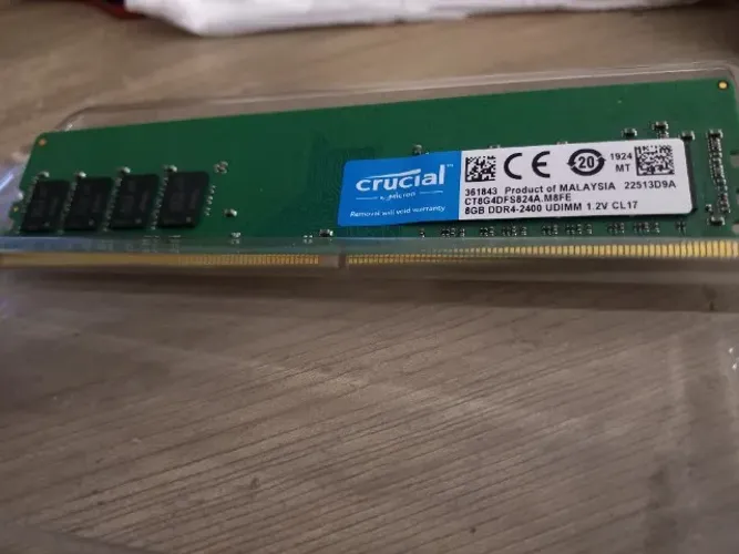 Memória RAM Crucial 8GB DDR4 2400Mhz