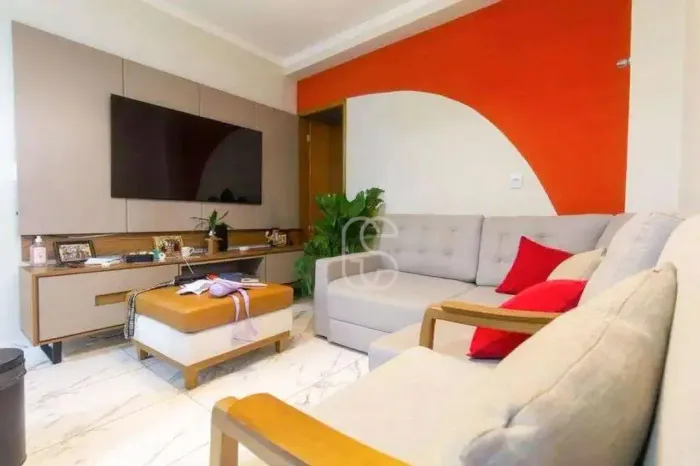 Apartamento a venda na Vila Matilde com 2 dormitórios e 1 vaga de garagem com quintal.