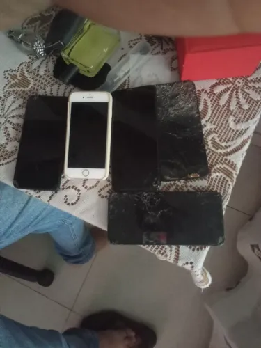 Celulares usados para retirada de peças