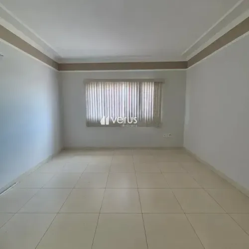 Casa para aluguel, 3 quartos, 1 suíte, 3 vagas, JARDIM PATRICIA - Uberlândia/MG