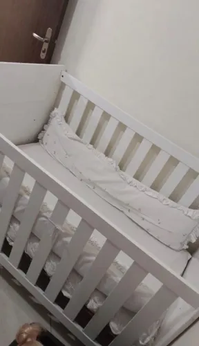 Berço para criança  com colchão 
