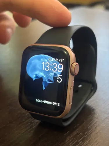 Apple Watch SE 44mm A2354 (GPS+4G LTE) 69% Bateria