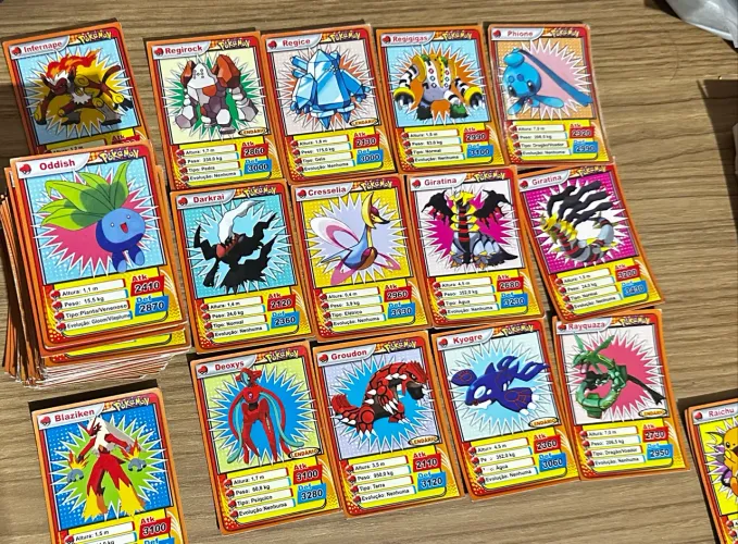 Lote 153 cards Pokémon antigas ( sem repetidas )