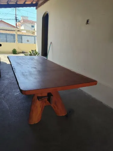 Mesa de Peroba Rosa - Madeira maciça