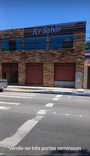 Portas de comercio