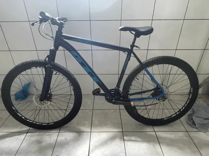 Bicicleta Aro 29 GTI Poucos meses de uso