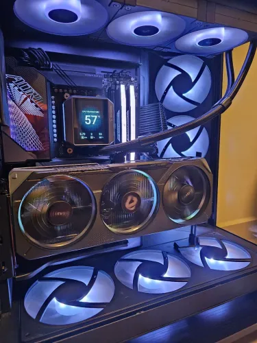 RTX 5070 Gigabyte Gaming OC 12Gb