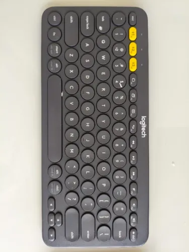 Teclado sem fio Logitech Pebble Keys 2 K380