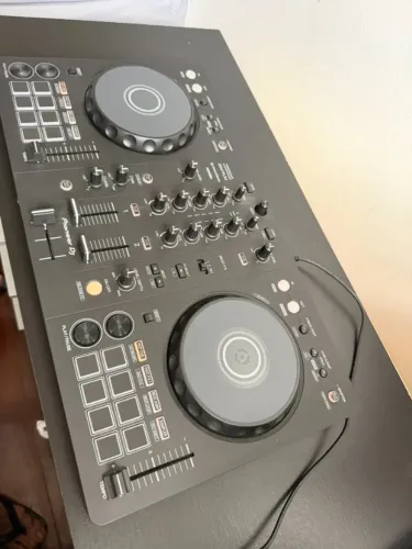 Pioneer DJ DDJ-FLX4 + Hard Case Caseling | Excelente estado | Pouquíssimo uso