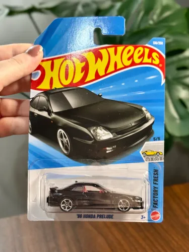 Hot Wheels '98 Honda Prelude