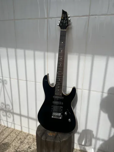 Guitarra conservada 