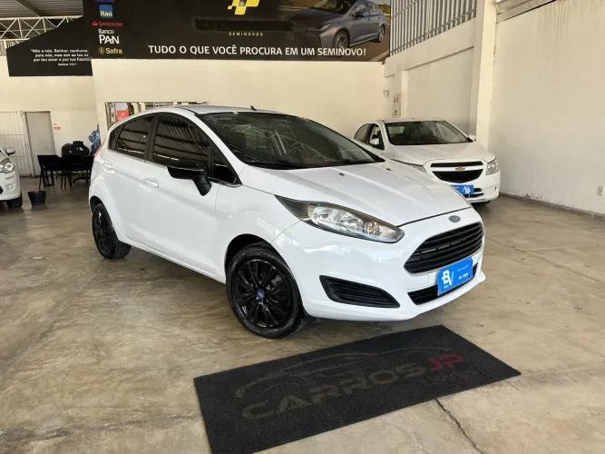 Ford Fiesta 1.5 16V Flex Mec. 5P 2015