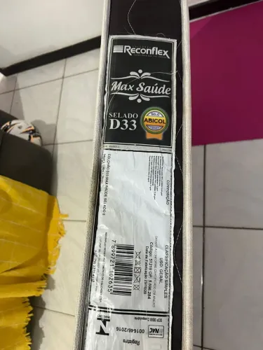 Colchão solteiro usado