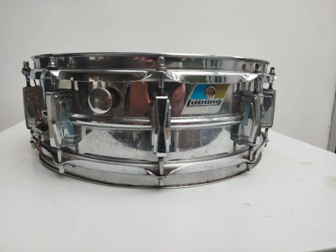 Caixa Ludwig Supraphonic 14x5 vintage