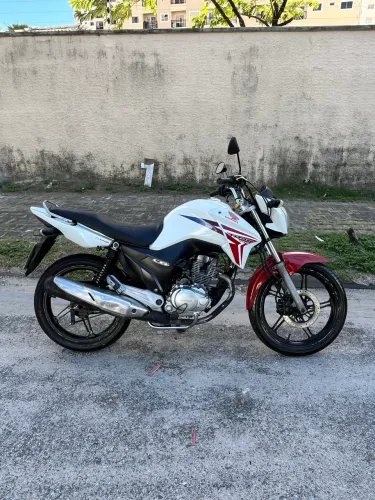 Titan 150 EX 2015 mais completa