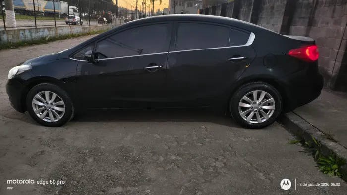 Kia Motors Cerato 1.6 16V Flex Aut. 2014