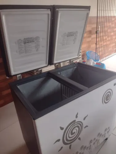 FREEZER ESMALTEC 2 PORTAS
