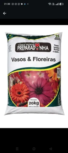 Terra Vegetal 20kg para vasos jardins e hortas