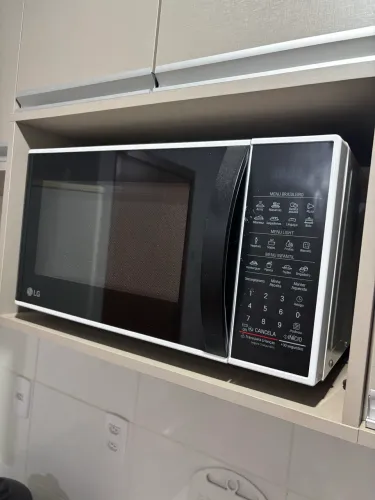 Micro-ondas LG 30L Solo MS3091BC Preto