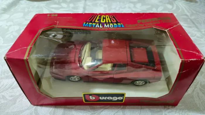 Ferrari Testarossa 1984 Burago 1/24