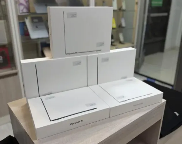 MacBook Air M5 13'1TB|16GB RAM (leia abaixo)