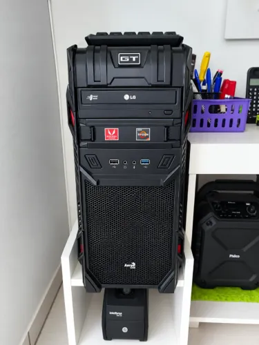 PC Gamer sem monitor