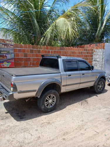 Mitsubishi L200 GL 2.5 4X4 CD Diesel 2009