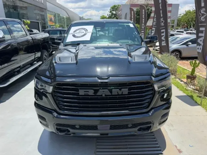 Ram 1500 Laram. Night ED. Bi-TB 3.0 4X4 Aut. 2026