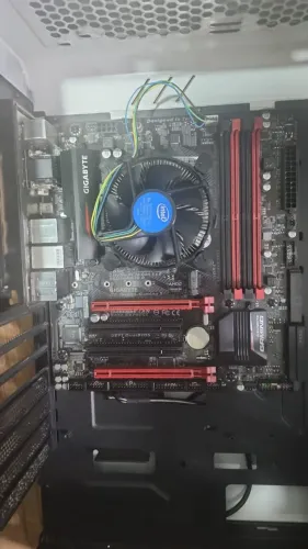 Kit Placa mãe e processador Intel i7 7700 + Gigabyte h270m gaming3