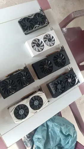 Placas de Vídeo com defeito 1 RX5700 + 1 1660 Super + 1 1070 + 3 RX580
