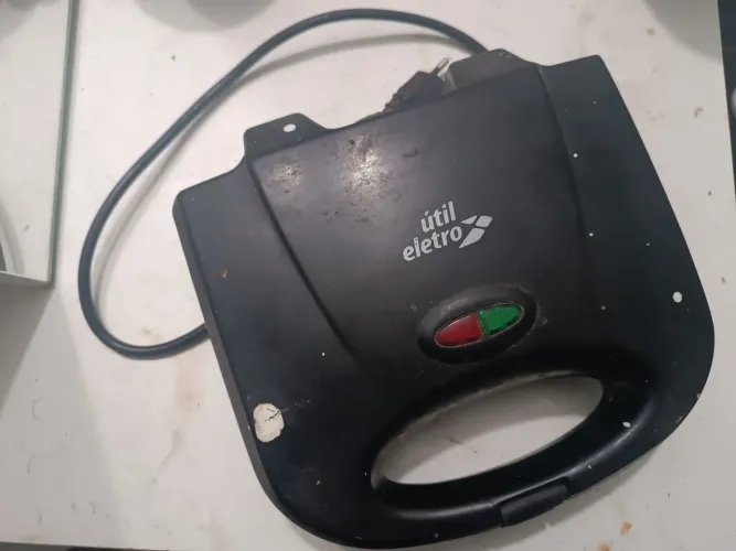 Sanduicheira Grill Elétrica Útil Eletro