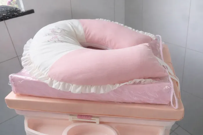 Vendo Trocador + almofada de amamentação