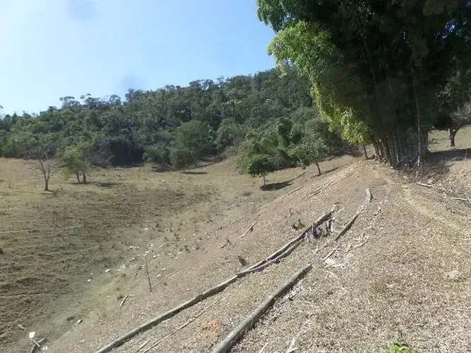 Área de terra para venda com 55.000 m² em Zona Rural - Sapucaia - R.J:.