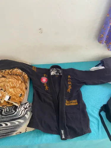 Kimono trançado preto tamanho A2 preço 220,00