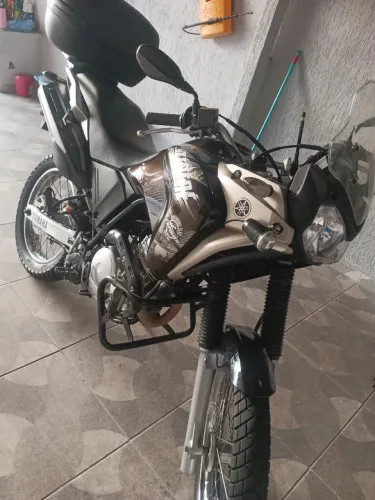 Tenere 250