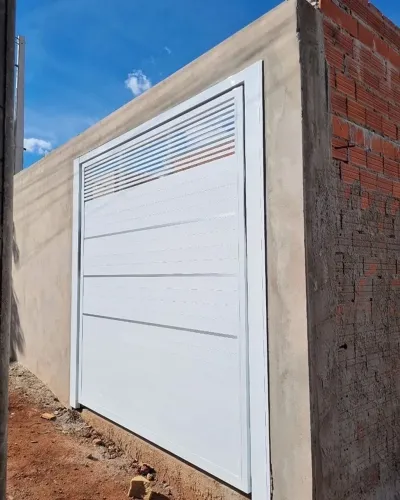 Portão de Alumínio Garagem Vazado Simples, Sob Medida