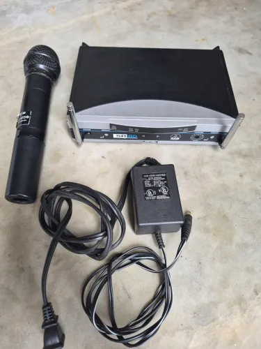 Microfone sem fio Akg